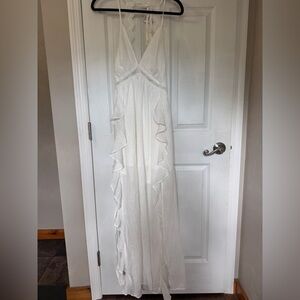 Elegant White Maxi Dress
